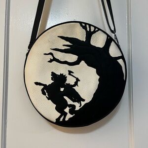 La femme en noir sleepy hollow headless horseman crossbody bag